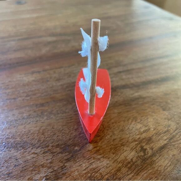 Small Wooden Sailboat Décor Gift Idea NWOT - Picture 6 of 8